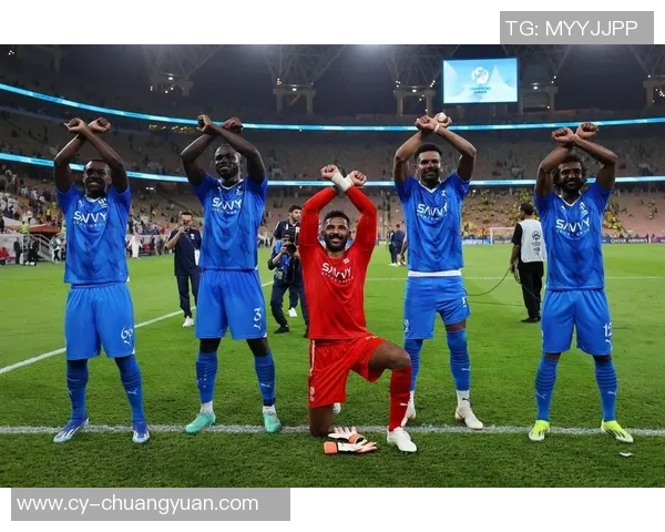 二八分的足球明星揭秘：他们如何在赛场上演绎辉煌与挑战